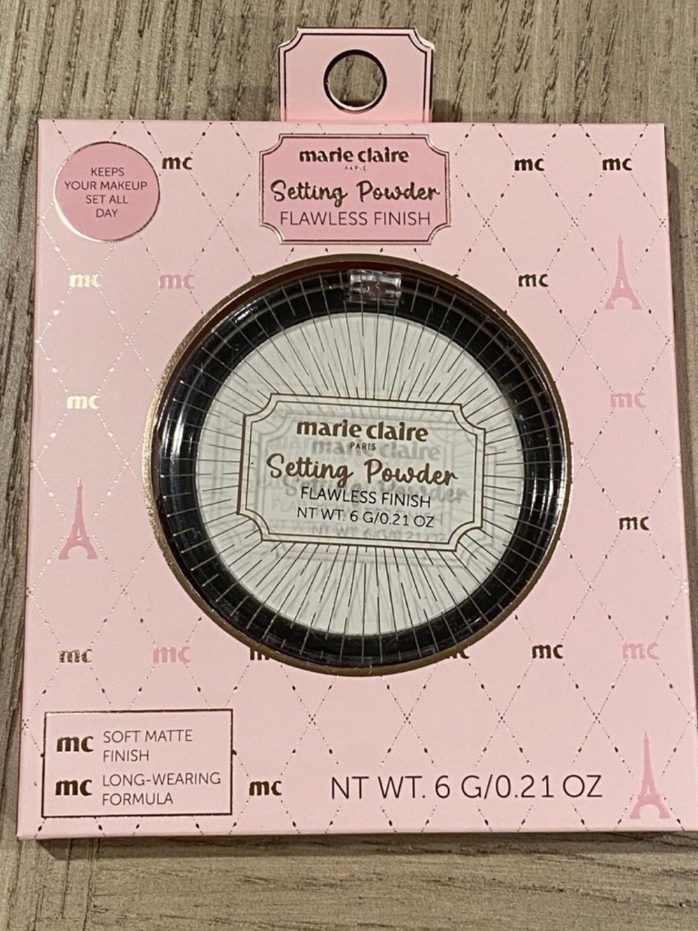 Marie Claire setting powder flawless finish